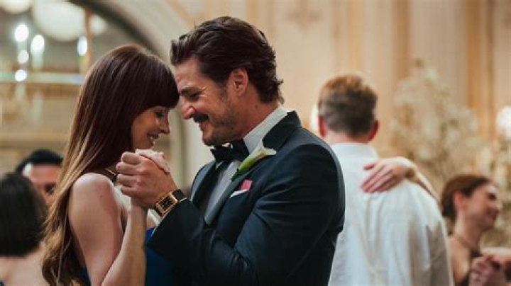 Alisa Amore: Exploring a Notable Online Presence