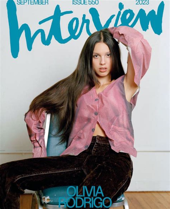 Discovering Vik White: A Dancer's Journey Through Fame and Challenges