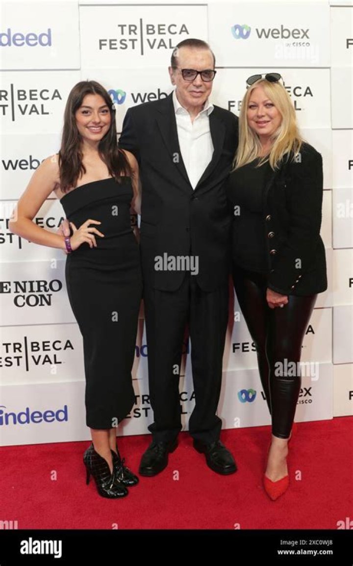 Gianna Ranaudo: Unpacking the Artist Who's Capturing Hearts Today