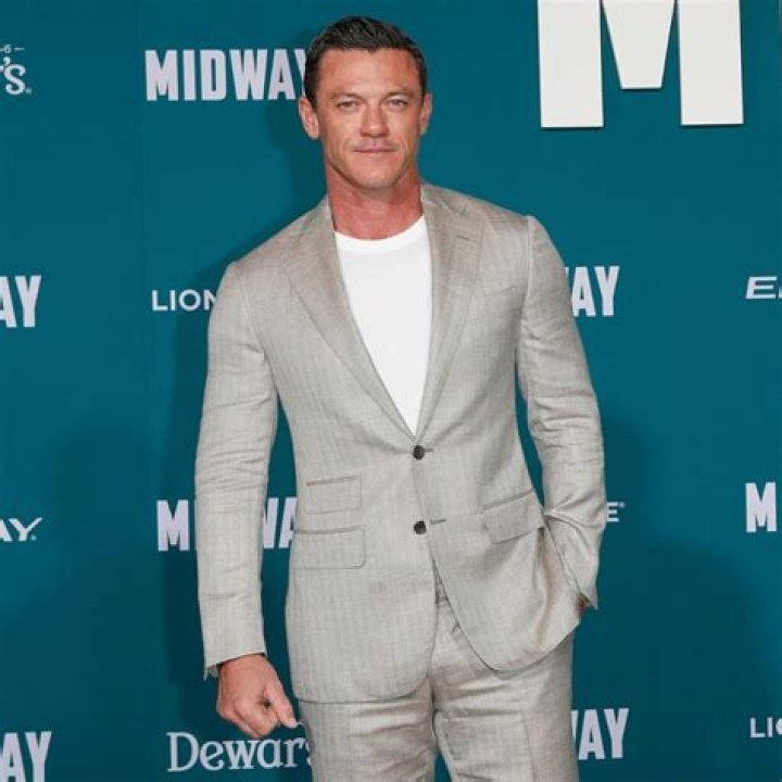 Luke Evans' Marital Status Revealed