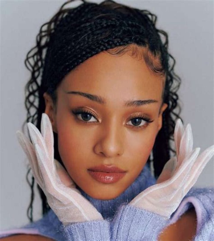 Manon Bannerman: The Swiss Voice Shining Bright in Katseye