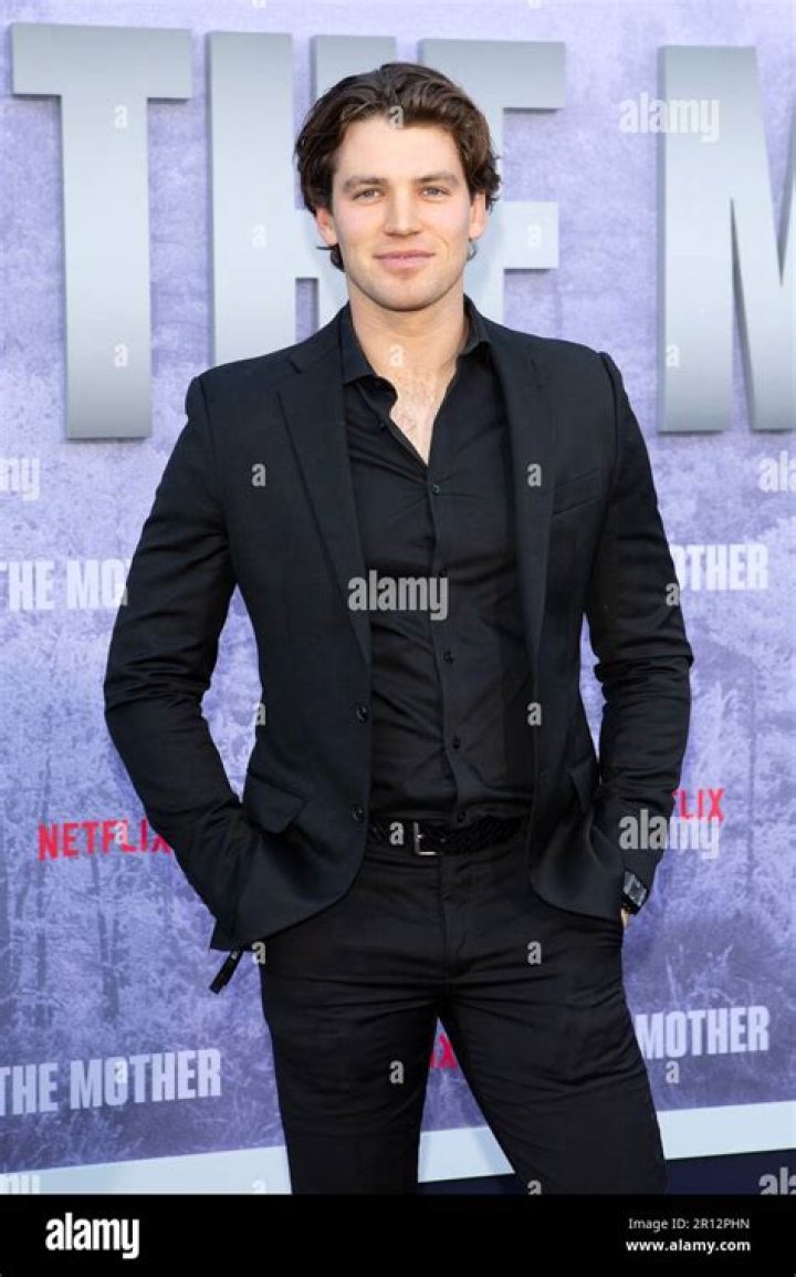 Noah Fearnley: Exploring the Actor's Path and Roles