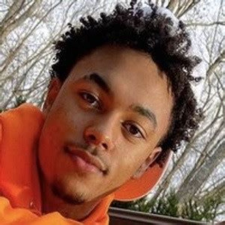 Unveiling The Wealth Of Omar Luis Williams Colon: A How-To Guide